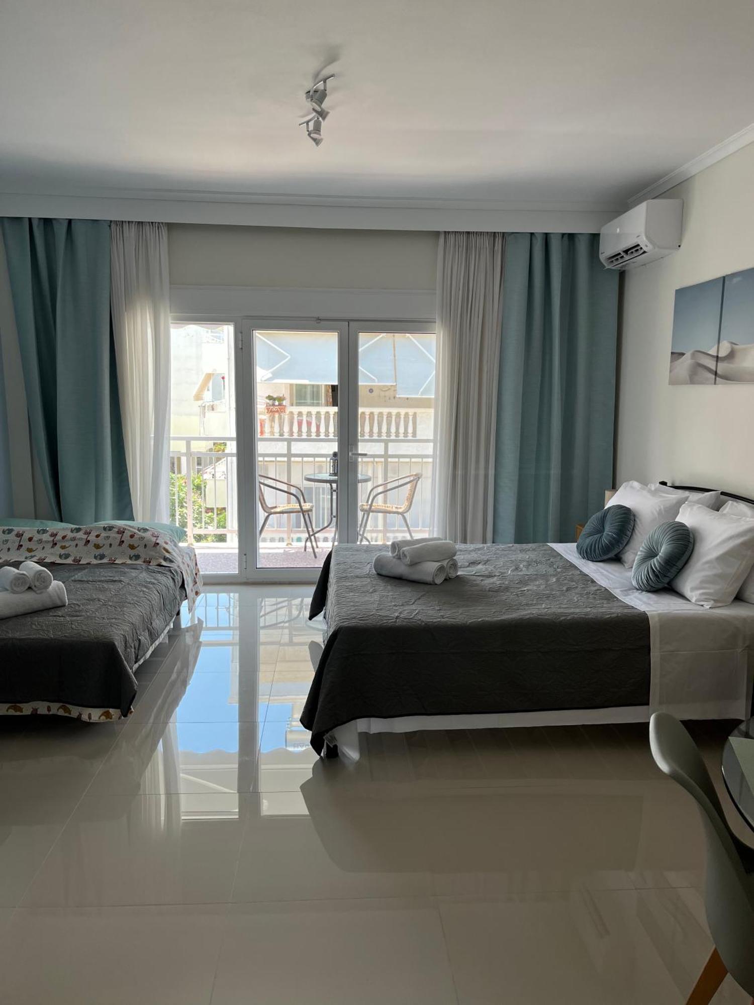 Irene Front Luxury Appartement Peraía